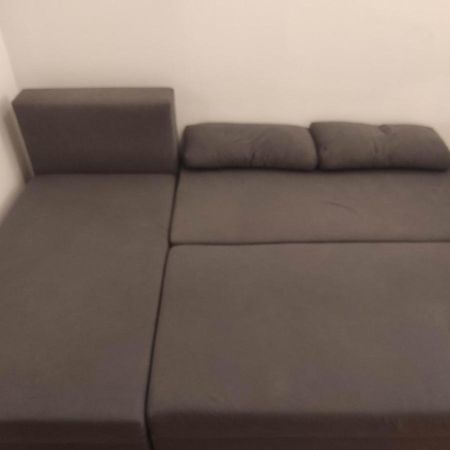 Nice Room With 2 Shared Bathrooms ,Wc , 2Km To Old Town -100M From Metro Szwedzka Warszawa Exteriör bild